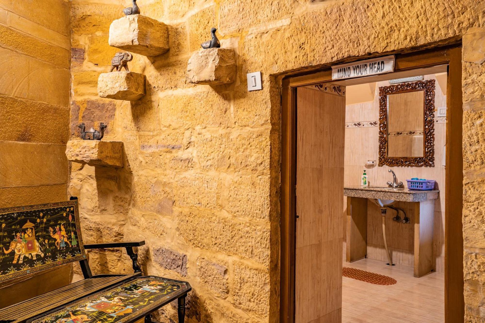 Hotel Garh Jaisal Haveli Jaisalmer Bagian luar foto