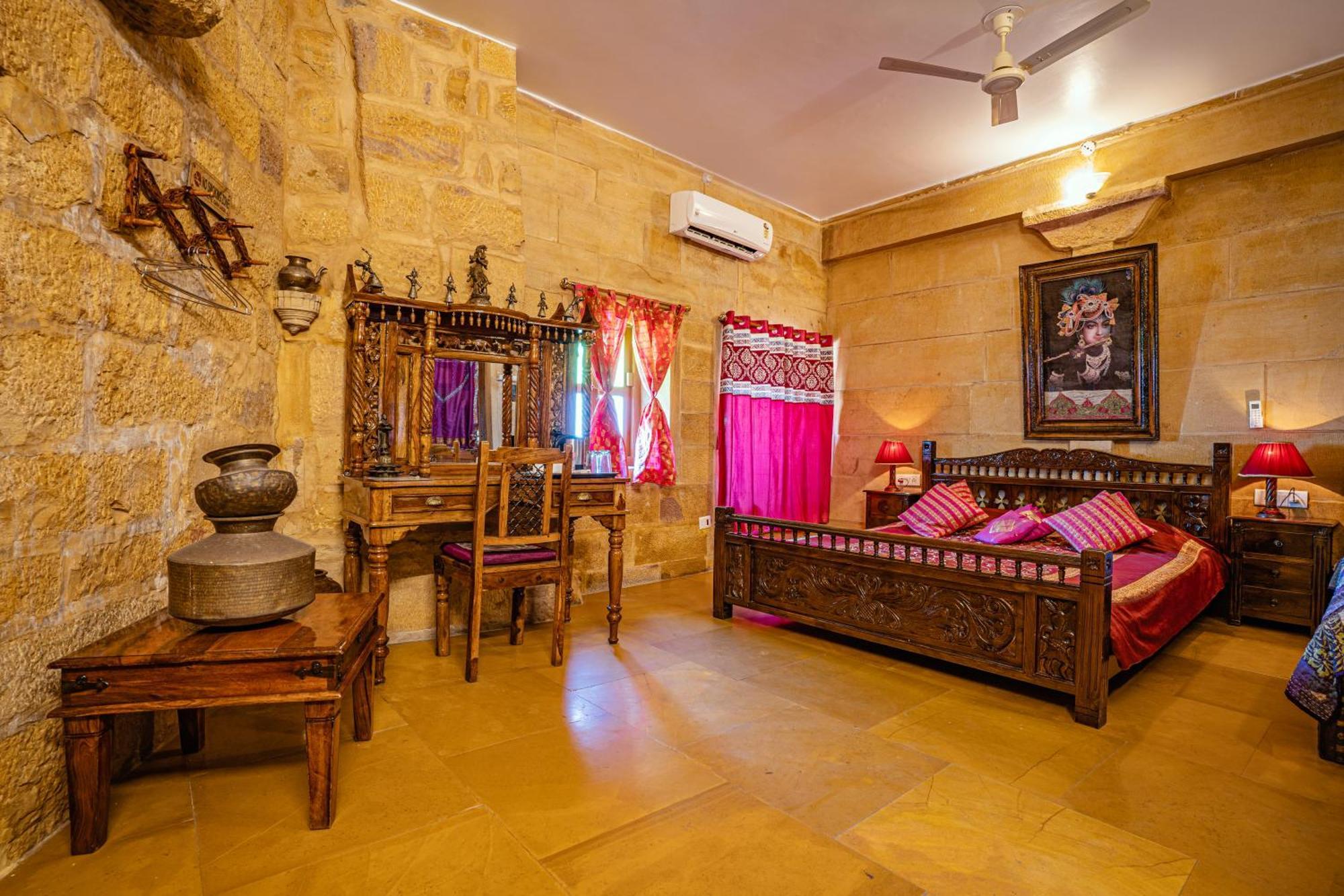Hotel Garh Jaisal Haveli Jaisalmer Bagian luar foto
