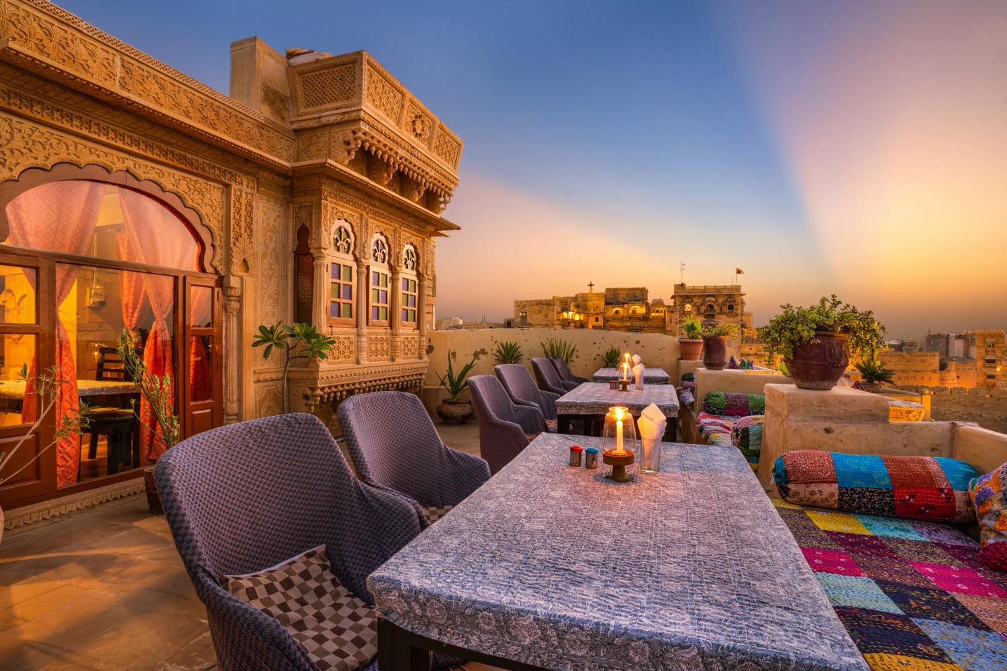 Hotel Garh Jaisal Haveli Jaisalmer Bagian luar foto